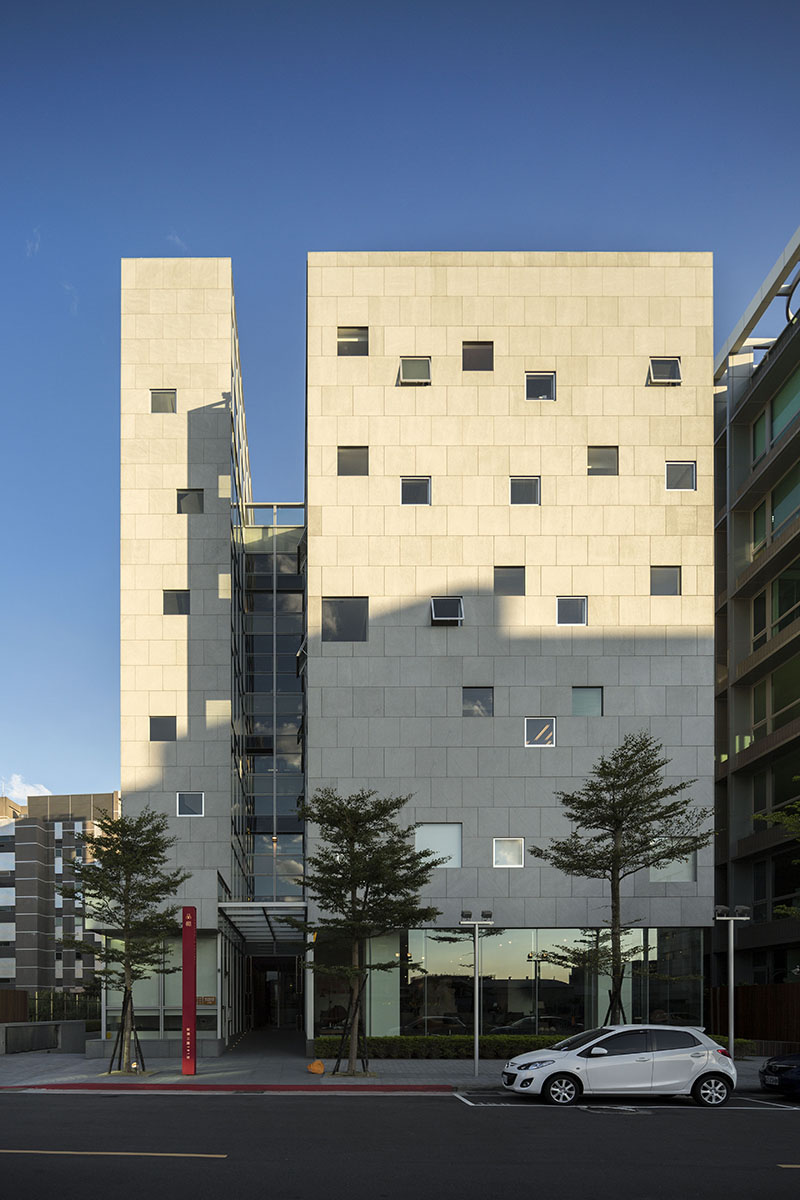 Dunher Office Building